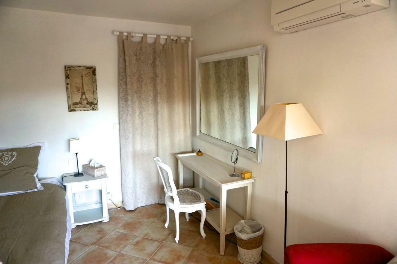 Bed and Breakfast Lone Star House Sainte-Maxime Esterno foto